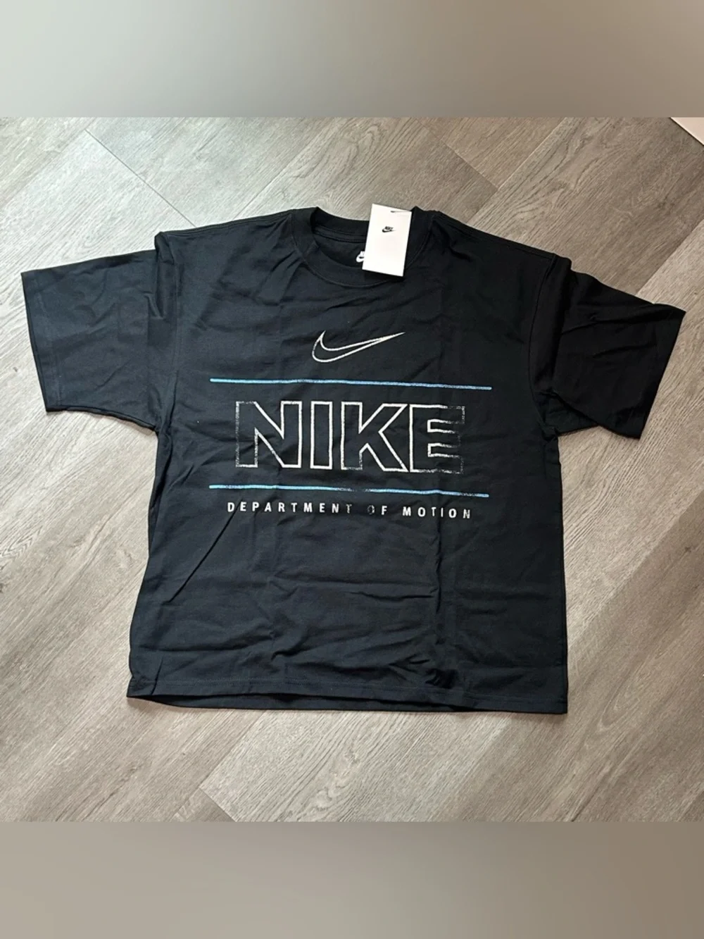 Nike Dept. Of Motion Graphic Tee Mens Cropped Tshirt blue‎ Size small NWT